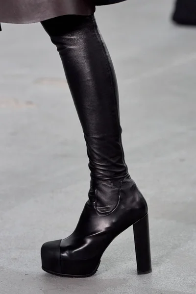 Look 70